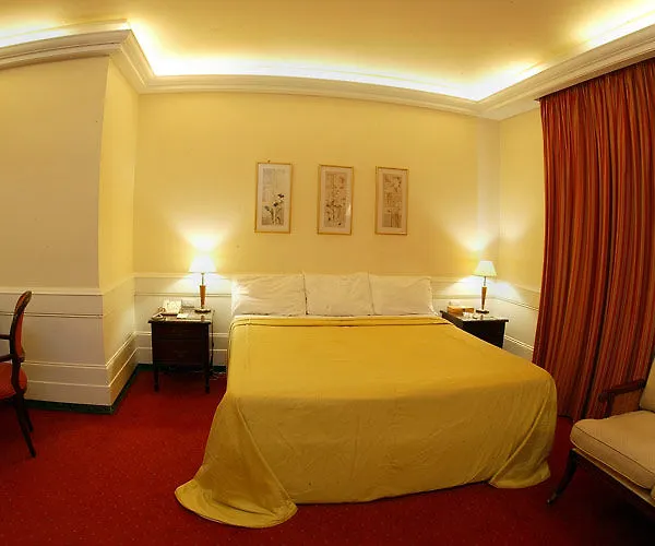 Takaya Suites Hotel Beirut 4*,